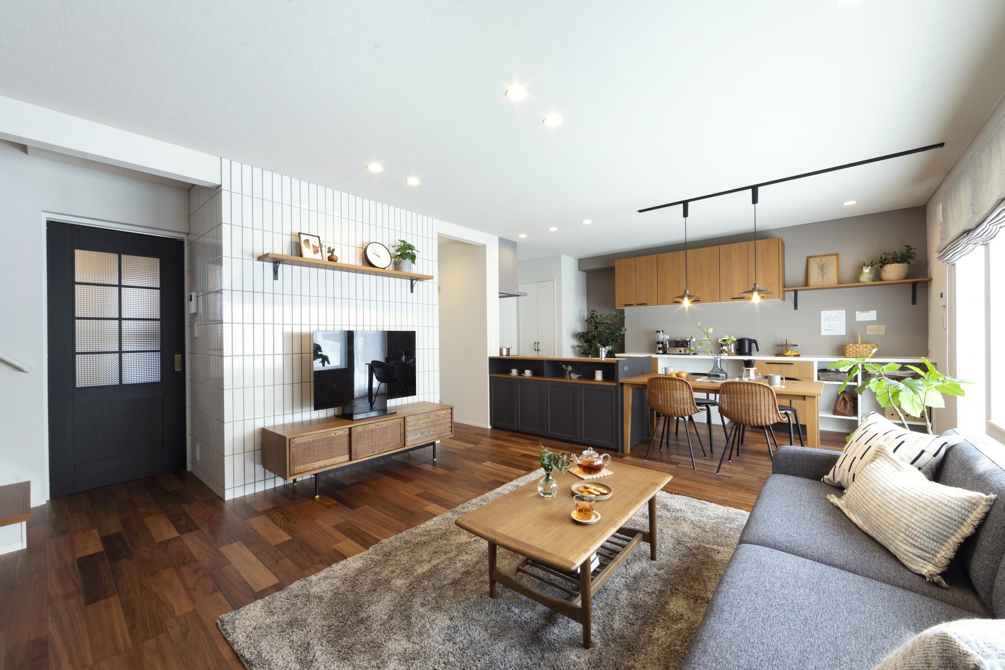 遊ぶ・集まる・くつろぐ。おうち時間に、ドキドキとワクワクを！ - 