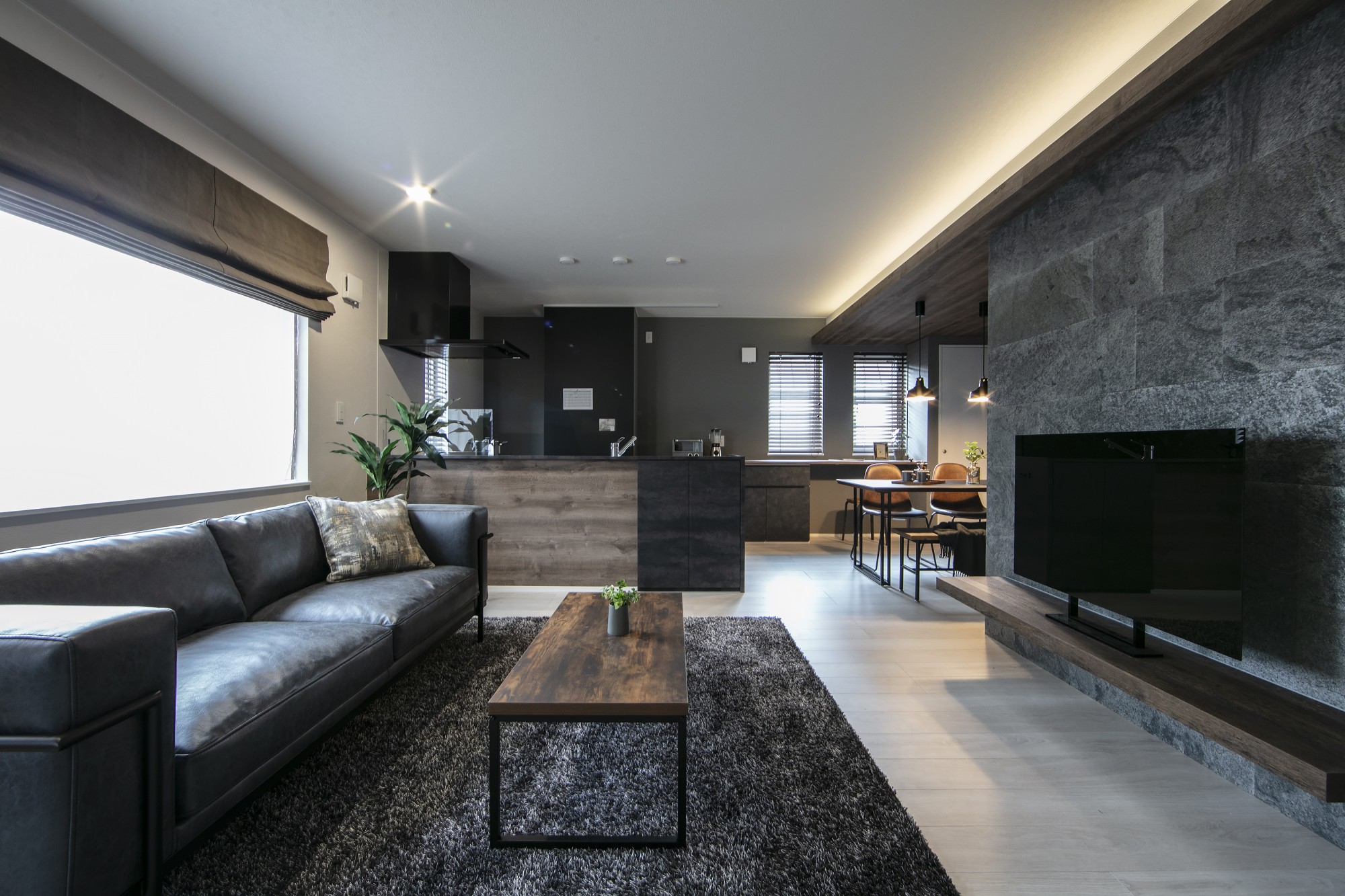 【平屋】4人暮らし　好きなデザインで暮らしながら、家族との時間も大切に - 