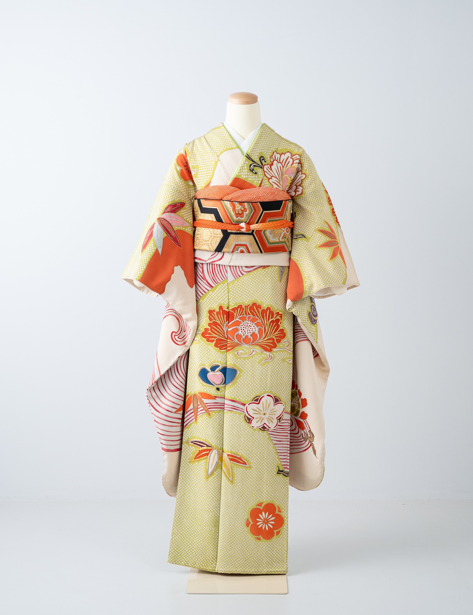 浪漫［F-GR001］ - 流水に花模様の和モダン振袖