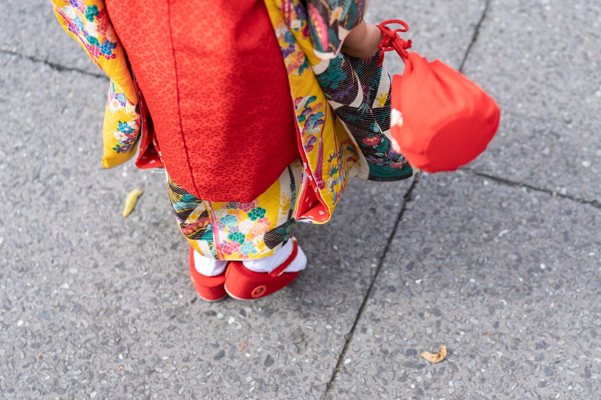 3歳着物［被布］：着物用バッグ（巾着等）、その他足袋・草履など