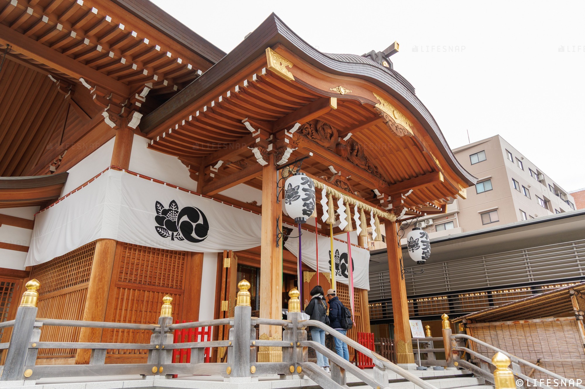 【2ロケーションコース】神社とお食い初め、2か所で撮影 | LIFESNAPのお宮参りの写真