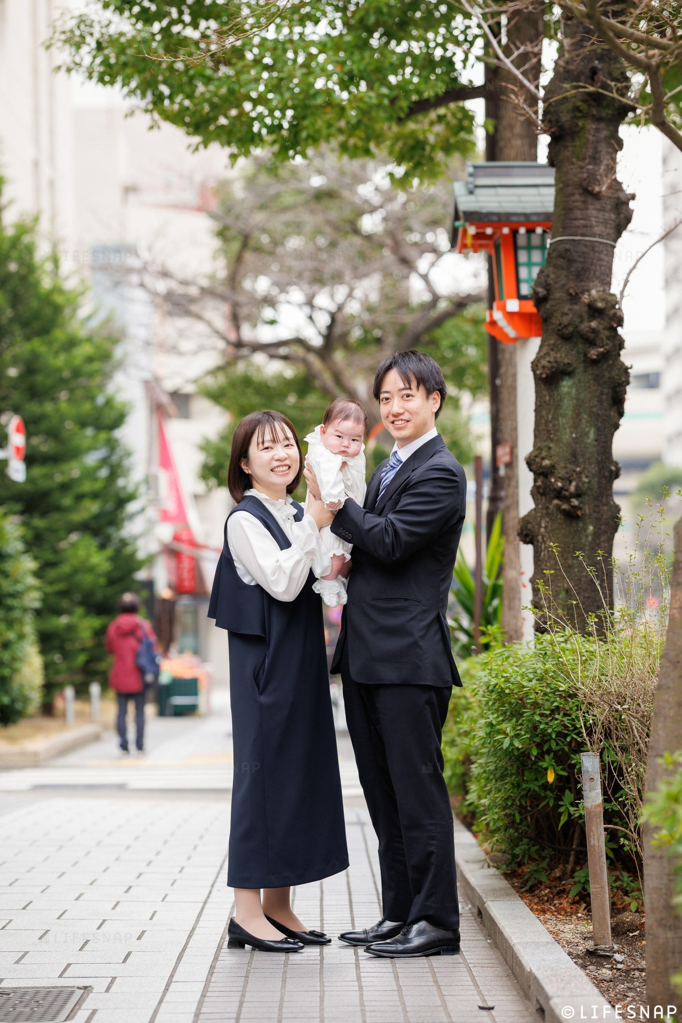 【2ロケーションコース】神社とお食い初め、2か所で撮影 | LIFESNAPのお宮参りの写真 3