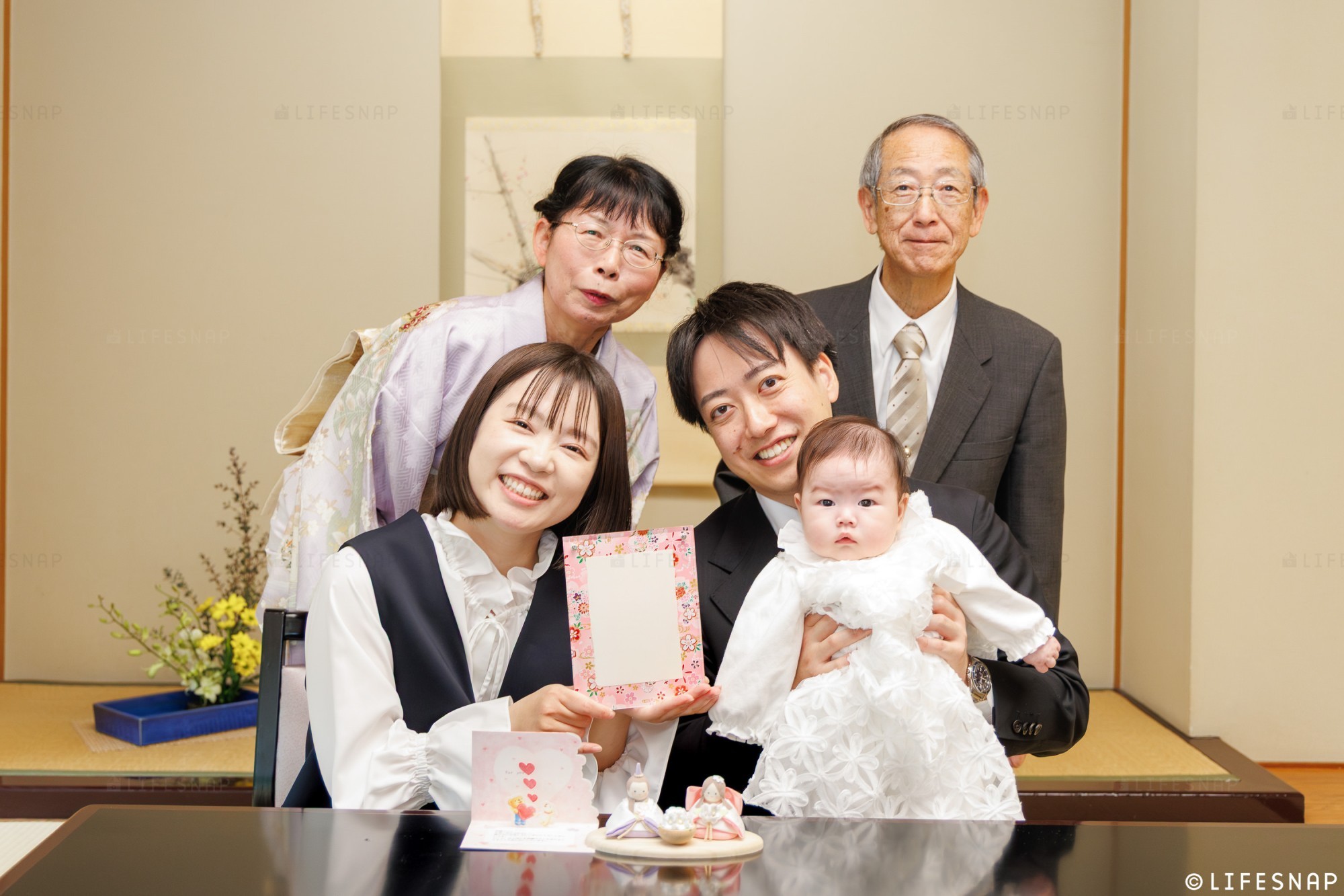【2ロケーションコース】神社とお食い初め、2か所で撮影 | LIFESNAPのお宮参りの写真 2
