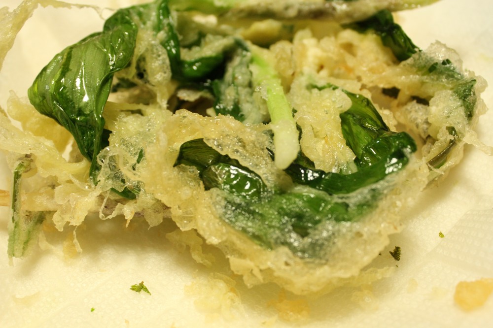  - にんにくの香り、サクサクの食感がたまりません。 -  - 