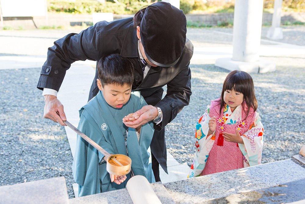  - 手を清めます&nbsp;まずは　お兄ちゃんから