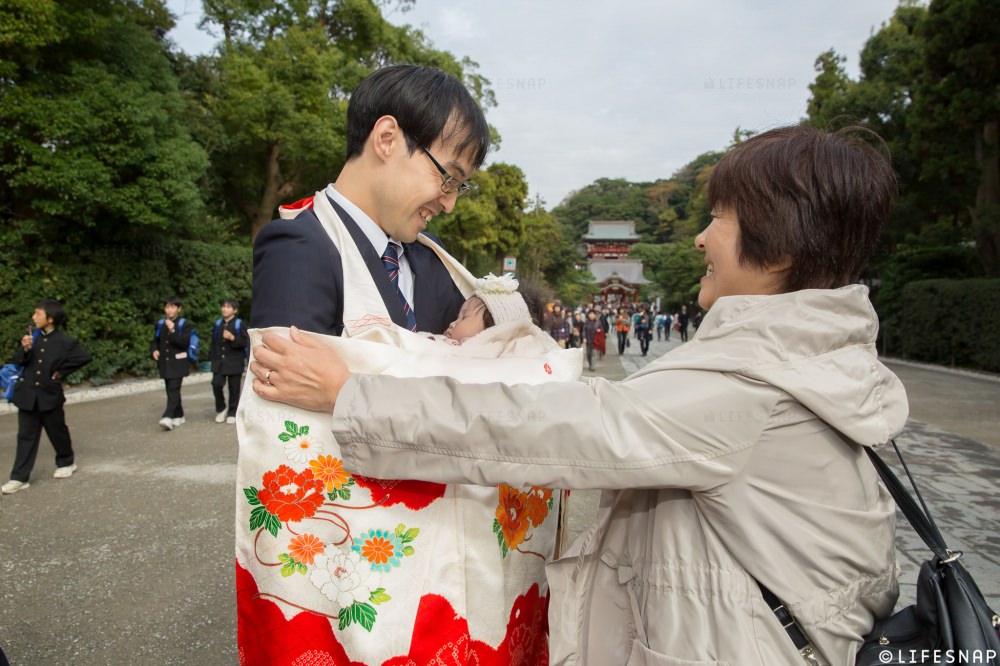  - パパに抱っこしてもらったところで、安心したのか眠ってしまいました -  - 