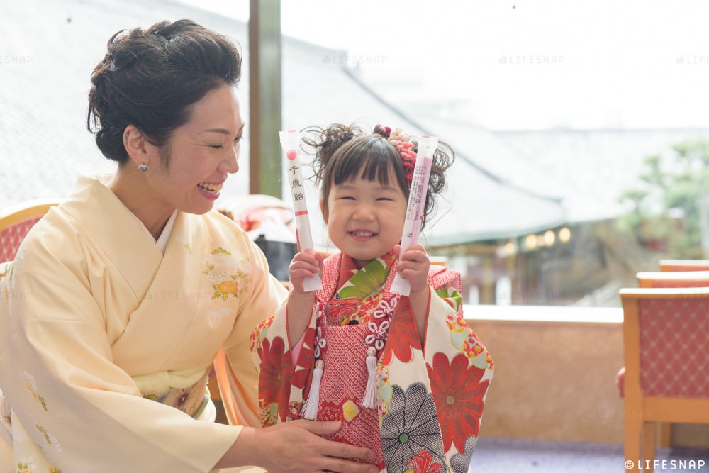 ★撮影終盤の１枚！「頑張ったね」の千歳飴です◎