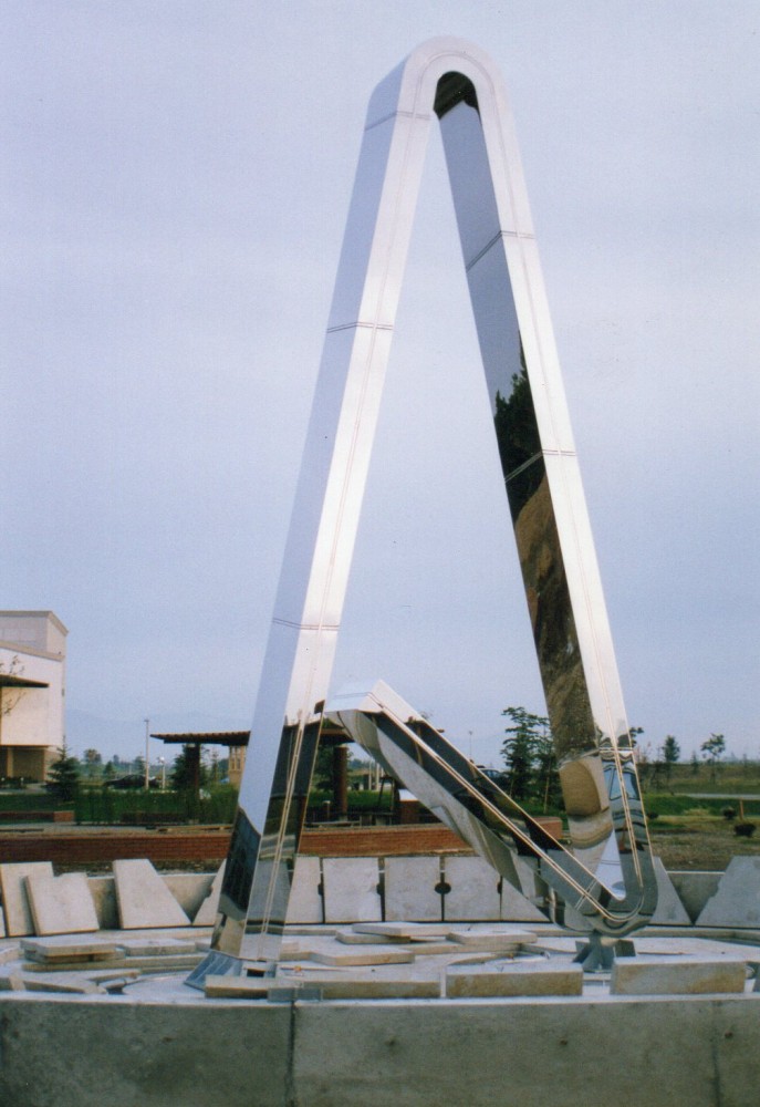 モニュメント | 製作実績 | 三室ステンレス工業所 | 特注ステンレス