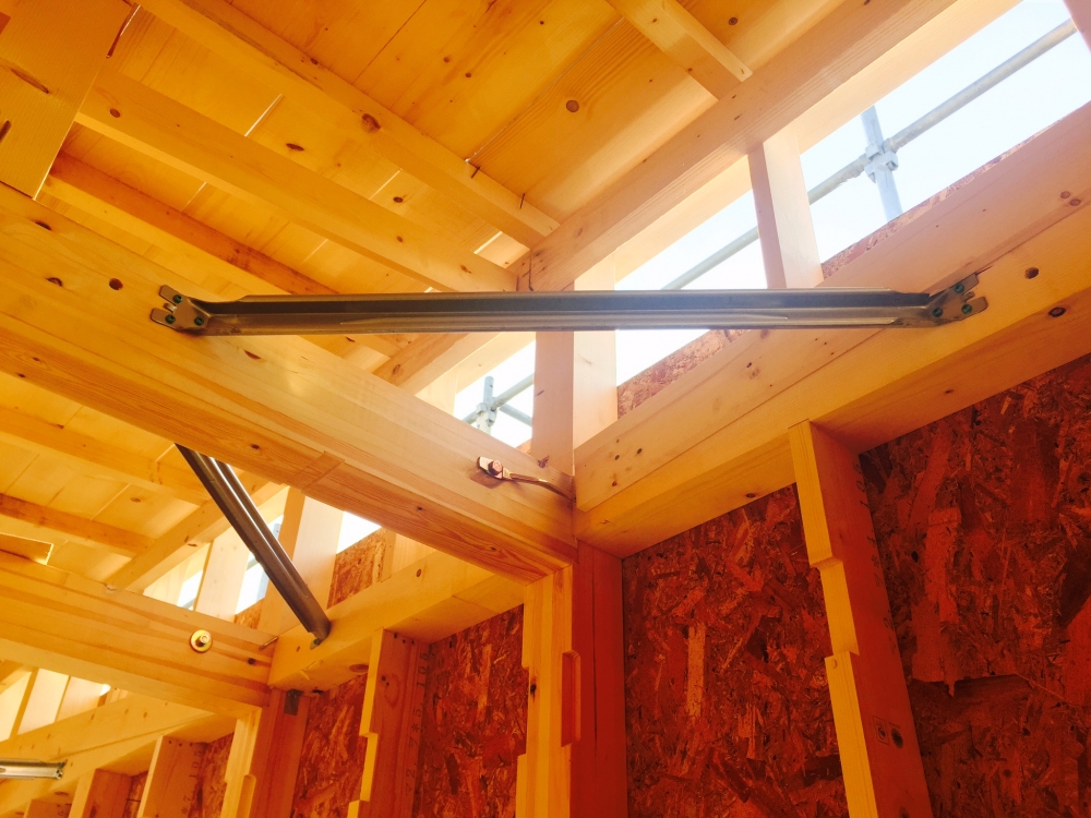  - 小屋に火打ち金物施工 -  - 