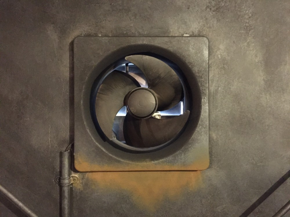 MPF - 石膏ﾎﾞｰﾄﾞと新品の換気扇をアイアン錆塗装 -  - 