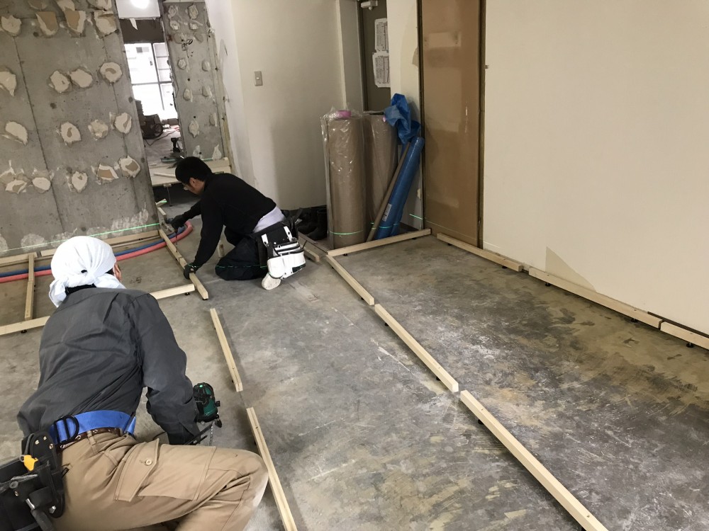 間仕切の床下補強 - - -