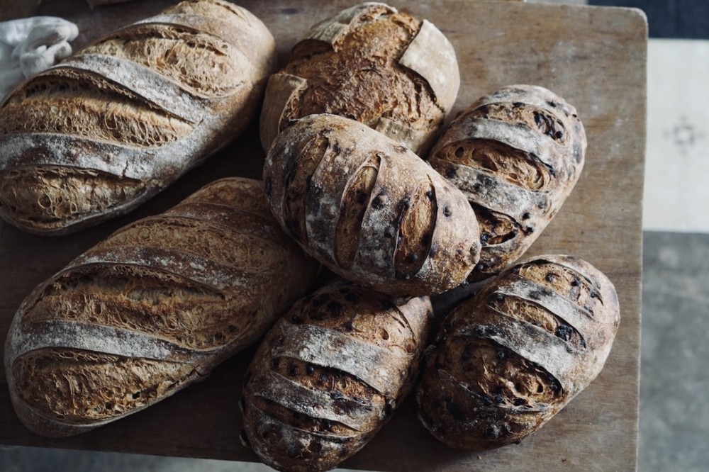 豪華｜シュトレン と パンなどセット　（送料半額キャンペーン）